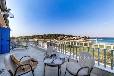 /international/hr/paman-zadar-county-310107218908/