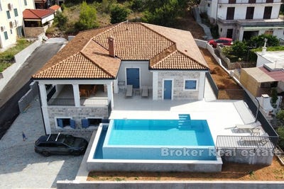 /international/hr/hvar-split-dalmatia-county-310107218227/