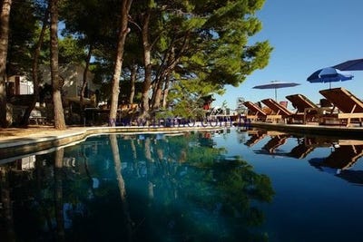/international/hr/hvar-split-dalmatia-county-120066772204/