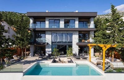 /international/hr/starigrad-split-dalmatia-county-310105684747/