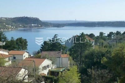 /international/hr/omis-split-dalmatia-county-310104945444/