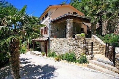 /international/hr/umag-istria-county-120098079468/