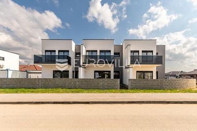 /international/hr/gorican-međimurska-ulica-310106942280/