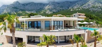 /international/hr/makarska-split-dalmatia-county-120090897778/