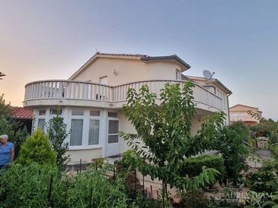 /international/hr/vodice-sibenska-ulica-120097721189/
