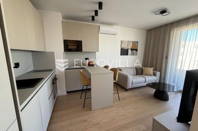 /international/hr/split-split-dalmatia-county-310108289595/