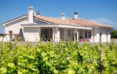 /international/hr/pula-istria-county-310107597150/