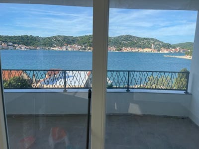 /international/hr/tisno-sibenska-ulica-310101495382/