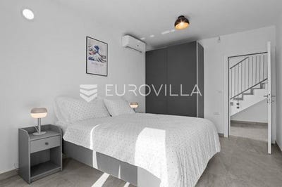 /international/hr/porec-istria-county-310107707883/