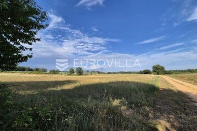 /international/hr/porec-istria-county-310106335317/