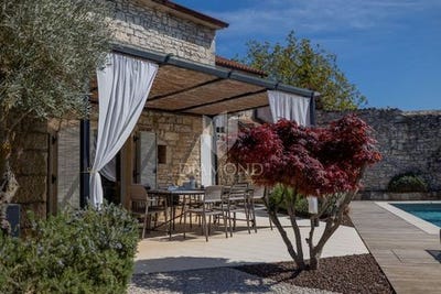 /international/hr/zminj-istria-county-310107649419/