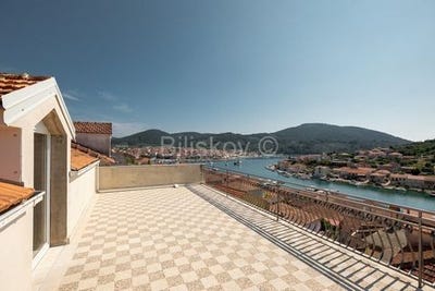 /international/hr/vela-luka-dubrovnik-neretva-county-120089948022/
