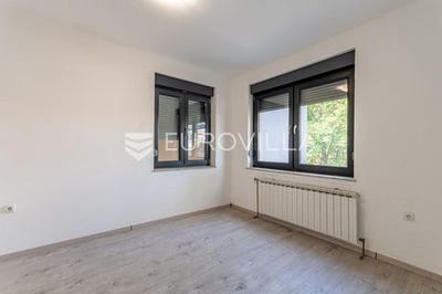 /international/hr/varazdin-varazdin-county-310108405580/