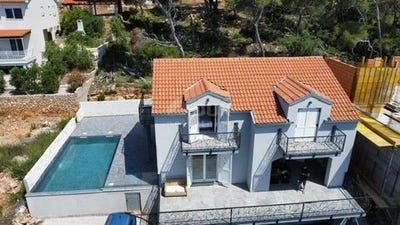 /international/hr/hvar-split-dalmatia-county-120092394713/
