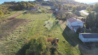 /international/hr/pican-istria-county-120096346439/