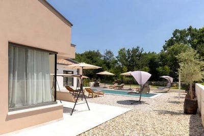 /international/hr/labin-istria-county-310109049543/