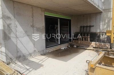 /international/hr/trogir-split-dalmatia-county-310108103663/