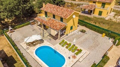 /international/hr/razanac-zadar-county-310103349082/