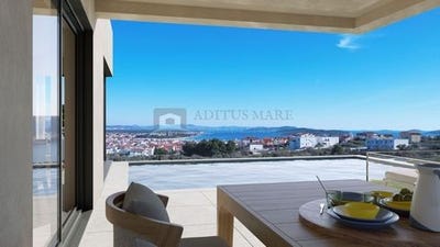 /international/hr/vodice-sibenska-ulica-120097795299/