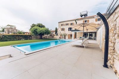 /international/hr/novigrad-istria-county-310100362478/