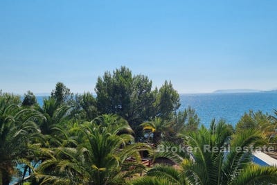 /international/hr/podstrana-split-dalmatia-county-310107219618/