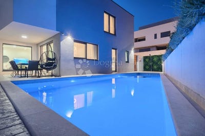 /international/hr/splitsko-dalmatinska-zupanija-split-dalmatia-county-310108244306/