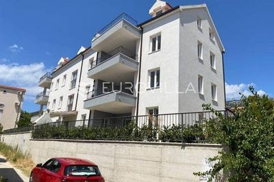 /international/hr/bol-split-dalmatia-county-120078712439/