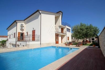 /international/hr/novigrad-istria-county-310100363945/