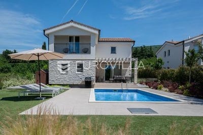 /international/hr/labin-istria-county-310108488456/