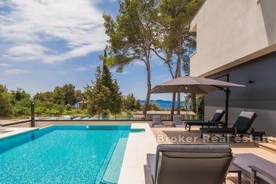 /international/hr/diklo-zadar-county-310107219316/