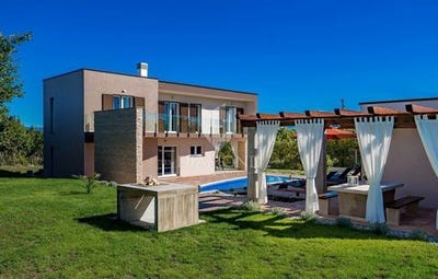 /international/hr/labin-istria-county-310107863991/