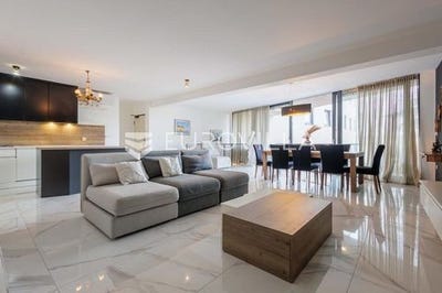 /international/hr/pula-istria-county-310108136942/