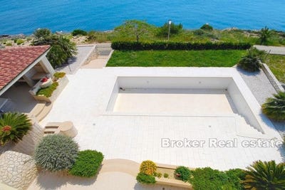 /international/hr/pag-zadar-county-310107625284/