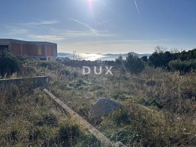 /international/hr/vodice-sibenska-ulica-310104799409/