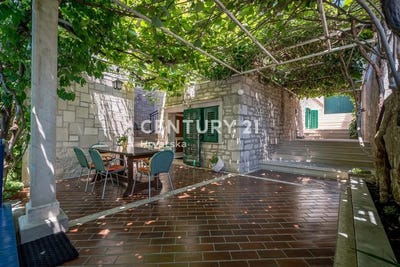 /international/hr/splitsko-dalmatinska-zupanija-split-dalmatia-county-310106855207/