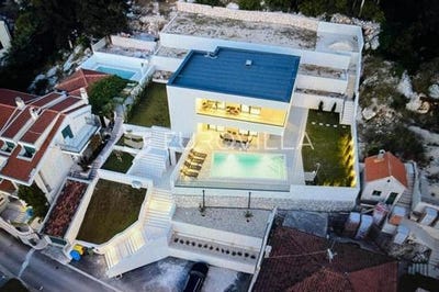 /international/hr/ploce-dubrovnik-neretva-county-310100664733/