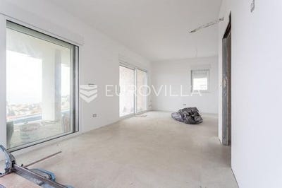 /international/hr/split-split-dalmatia-county-120091885551/