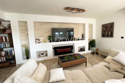 /international/hr/osijek-osijek-baranja-county-310099631422/