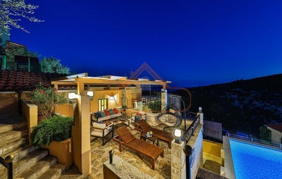 /international/hr/marina-split-dalmatia-county-310108307526/