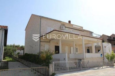 /international/hr/supetar-split-dalmatia-county-120087898345/