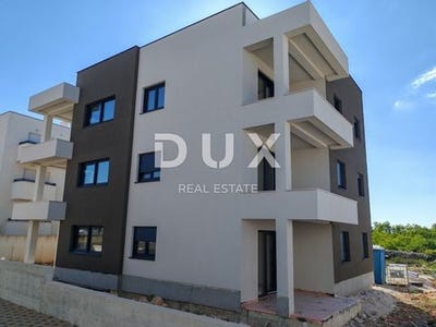 /international/hr/razanac-zadar-county-310101419594/