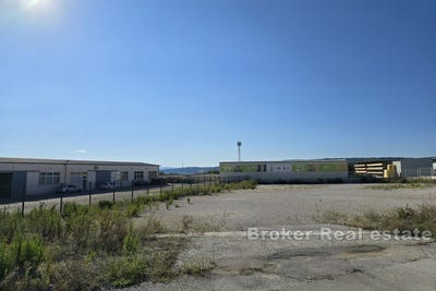 /international/hr/katel-tafili-split-dalmatia-county-310107624896/