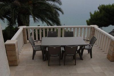 /international/hr/omis-split-dalmatia-county-120097841942/