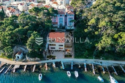/international/hr/dubrovnik-dubrovnik-neretva-county-120097794576/