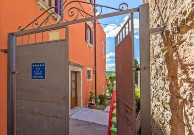 /international/hr/umag-istria-county-120090894253/