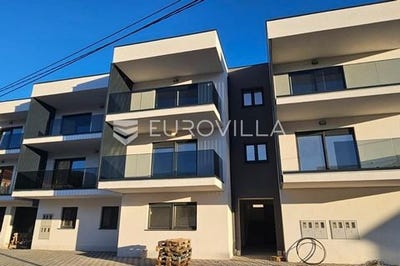/international/hr/marina-split-dalmatia-county-120093100391/