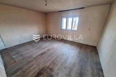 /international/hr/karlovac-karlovac-county-310106335954/