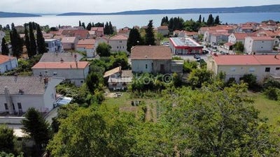 /international/hr/kastel-luksic-split-dalmatia-county-120088667720/