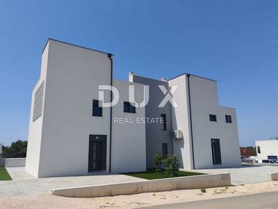 /international/hr/vrsi-split-dalmatia-county-120092392667/