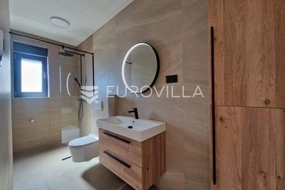 /international/hr/zadar-zadar-county-310108995469/?lang=de